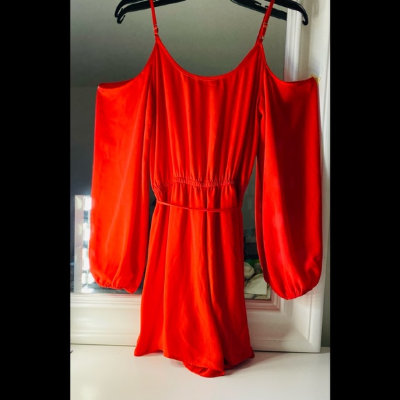 Bebe - Picture 2 of 2